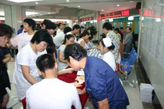 医院教刷牙收费10元 患者不满专家称合理(图)