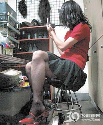韩国男人时兴穿女装为乐 只为缓解精神压力(图)