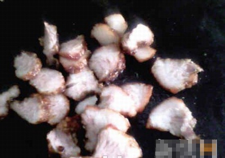 执信中学饭堂爆黑幕 猪淋巴做料剩菜仍照卖(图)