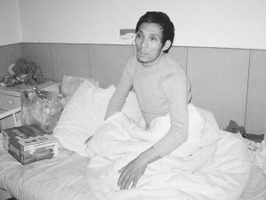 男子拾柴不幸受重伤 昏厥野外三天奇迹生还(图)