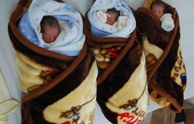 3胞胎身高体重一致 医生称全国罕见(组图)