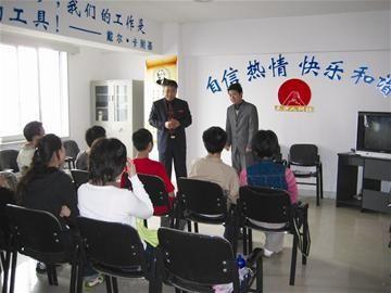 探秘“恋爱培训班”教你求爱与拒绝(图)