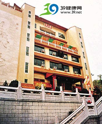 老翁隐居深山数十年成干尸 只吃野果喝山泉(图)