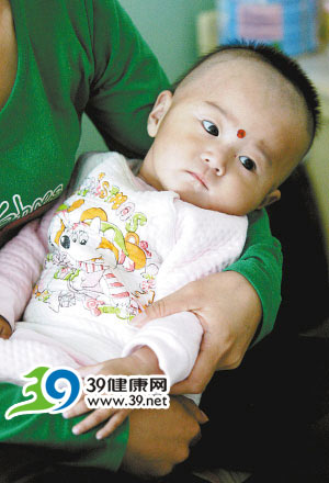 “肾结石婴儿”事件扩大 卫生部紧急查处