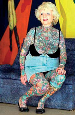 最多纹身的老妇：唯脸部无纹身(图)