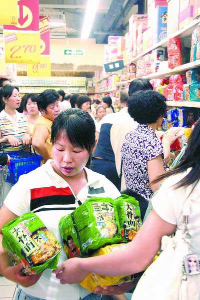 专家提醒：勿买“不含防腐剂”的方便面