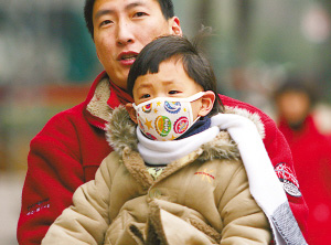 花口罩：时尚，未必防病