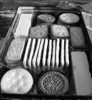 香港进口5.28吨嘉顿威化饼干被检出胭脂红超标