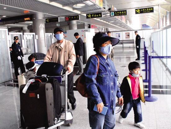 坐飞机防流感，提前服抗病毒口服液(图)