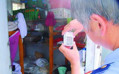 改造厕所后加工大饼 一黑餐厅被查封(图)