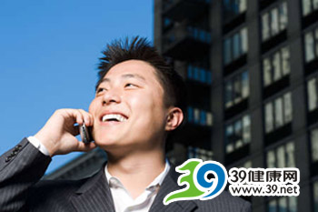 最新研究证实打手机可增患脑瘤风险