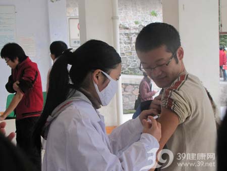 中国内地累计完成甲流疫苗接种3671万人