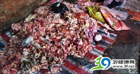 涮火锅小心“三无”羊肉片 郑州端掉一黑作坊