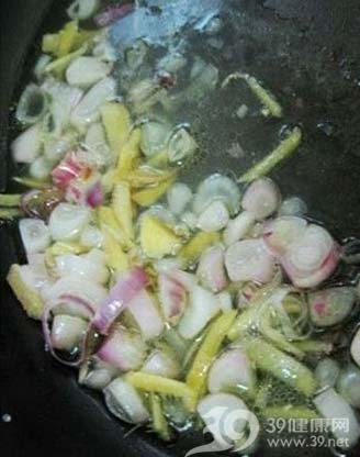 葱姜蒜“防甲流”需适量 专家：吃对路莫夸大