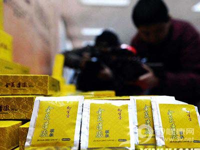 “金花清感方”遭质疑 中药治疗甲流是否靠谱？