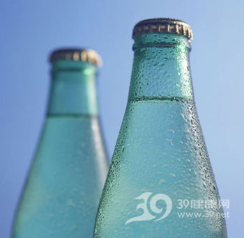 多喝含糖汽水会增加患糖尿病风险