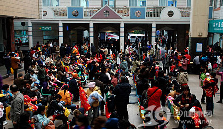 羊城初夏变“寒冬” 患病儿童人数陡增(图)