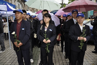 老百姓大药房100万元药品捐赠玉树