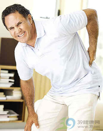 中年人6成患颈腰椎病 4方法护腰