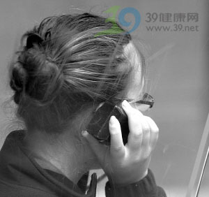 长期使用手机增加患脑癌风险