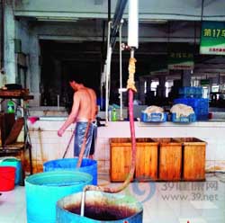 正规厂产黑豆腐 营业执照成护身符