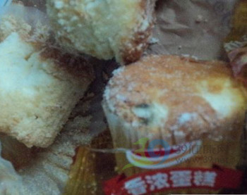 黑新闻：达利园蛋糕未拆封就已发霉？！