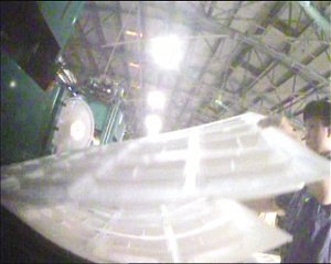 黑新闻：揭秘：化学整容塑料垃圾变白餐盒！