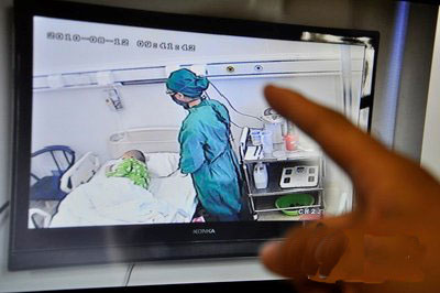 6岁男童患白血病3年 父母再生女儿求脐带血救命