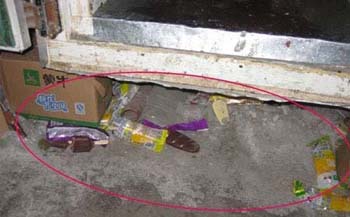 黑新闻：网友发图曝蒙牛车间卫生脏乱