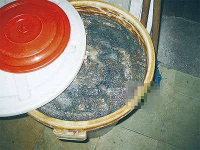 小贩自揭速制臭豆腐内幕 绿矾和硼砂加速变色