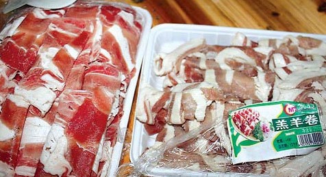 南宁惊现“山寨”羊肉 鸭肉刷点羊尾油出售