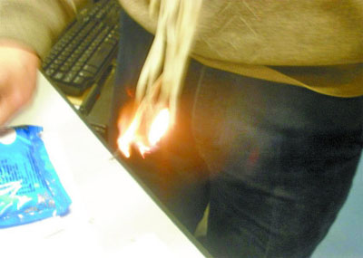 面条被曝添加食用胶增加弹性 湿面条能燃烧(图)