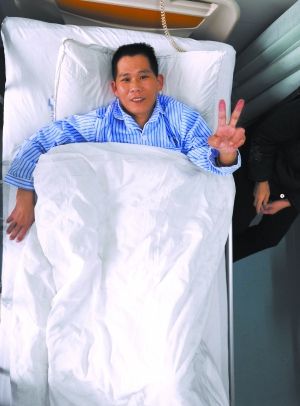 男子13小时内换8个器官存活74天创奇迹(图)