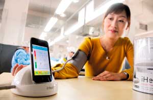 天津研制电子血压计 可与iPhone联用量血压(图)