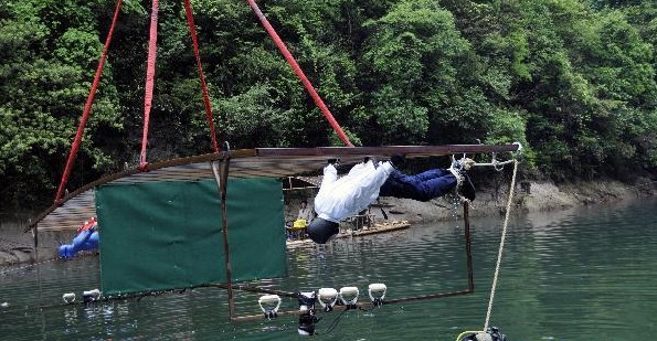 意大利男子水下憋气20分55秒 超吉尼斯世界纪录