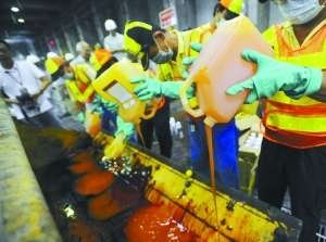 大陆产食品首次查出塑化剂 药监局查封8类产品