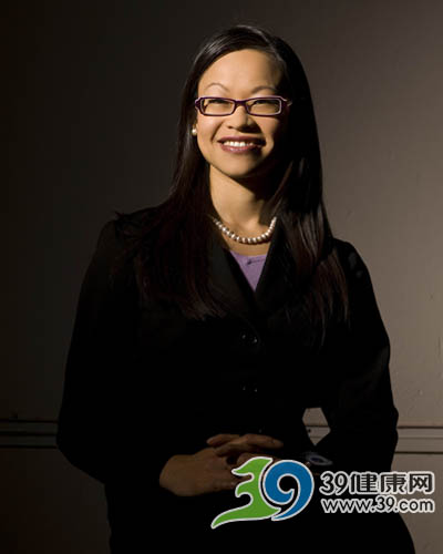 触动娱乐总经理盘凤灵