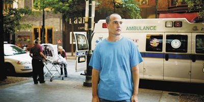 美国试药者萨哈·波恩在医学院参加药物试验