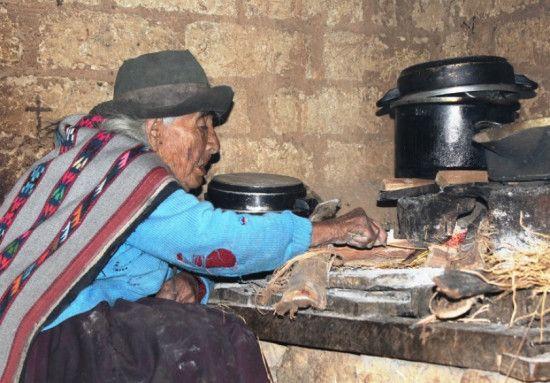 秘116岁老妇或为全球最年长老人 自称吃得天然
